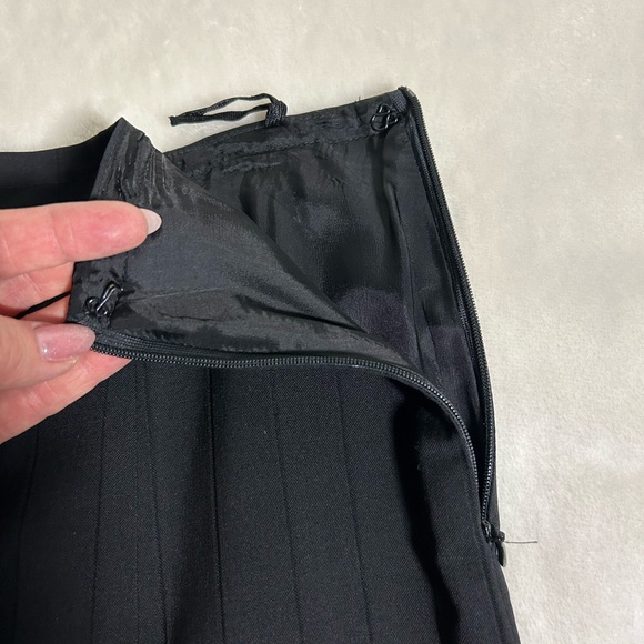 Gorgeous MaxMara skirt with plisse inserts size M - Picture 5 of 9